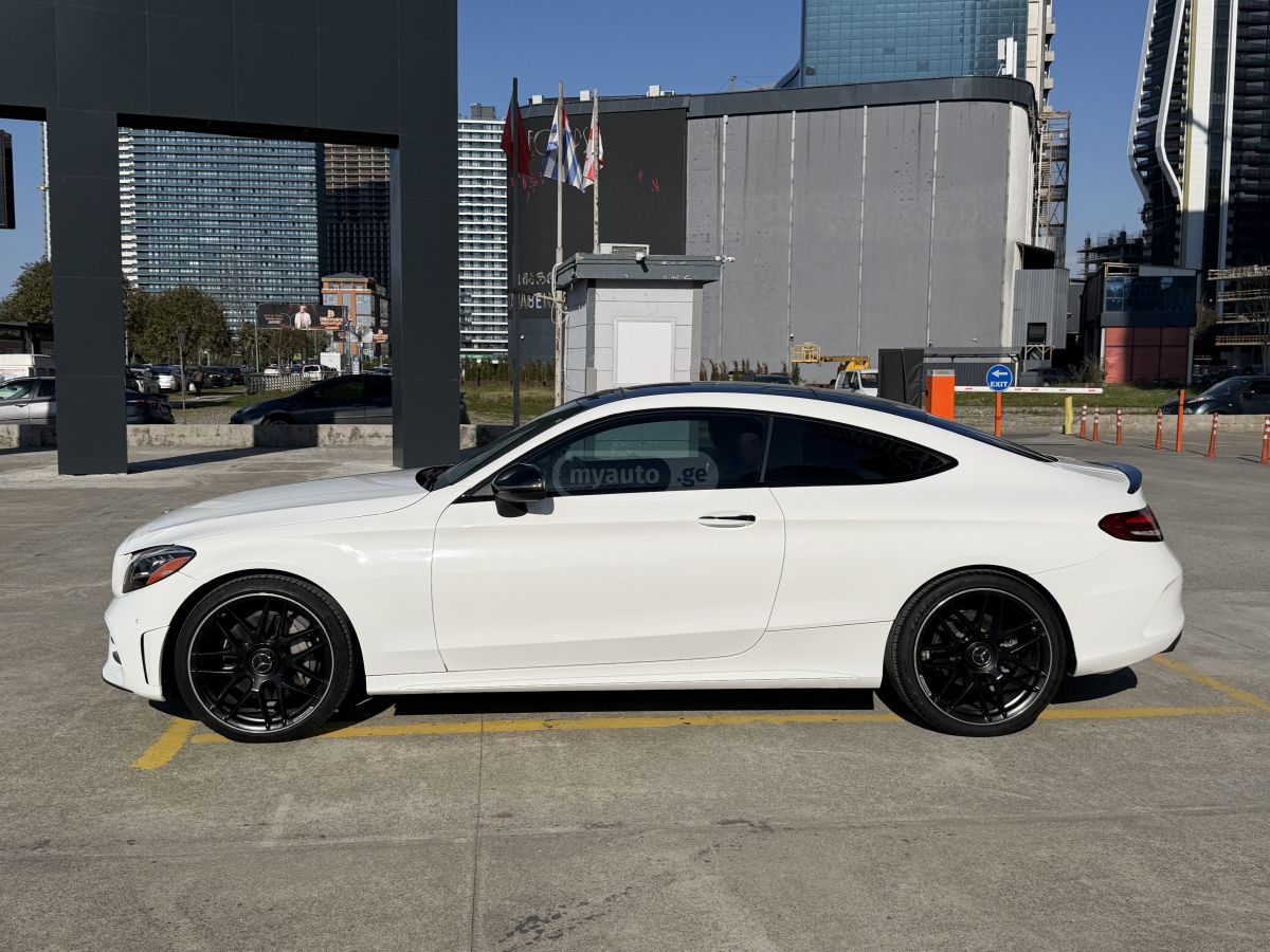 Mercedes-Benz C 300 - фото 6