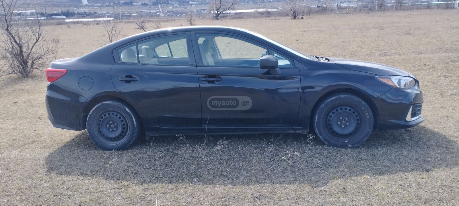 Subaru Base 4dr All-Wheel Drive Sedan — миниатюра 11