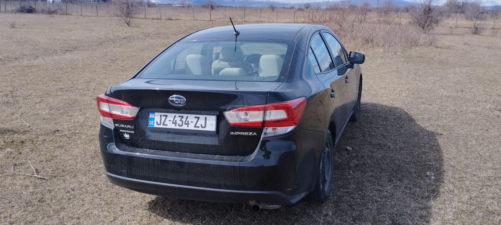 Subaru Base 4dr All-Wheel Drive Sedan — миниатюра 14