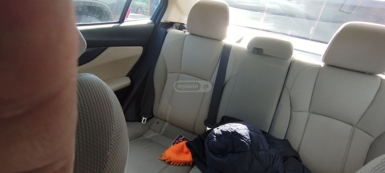 Subaru Base 4dr All-Wheel Drive Sedan — миниатюра 6