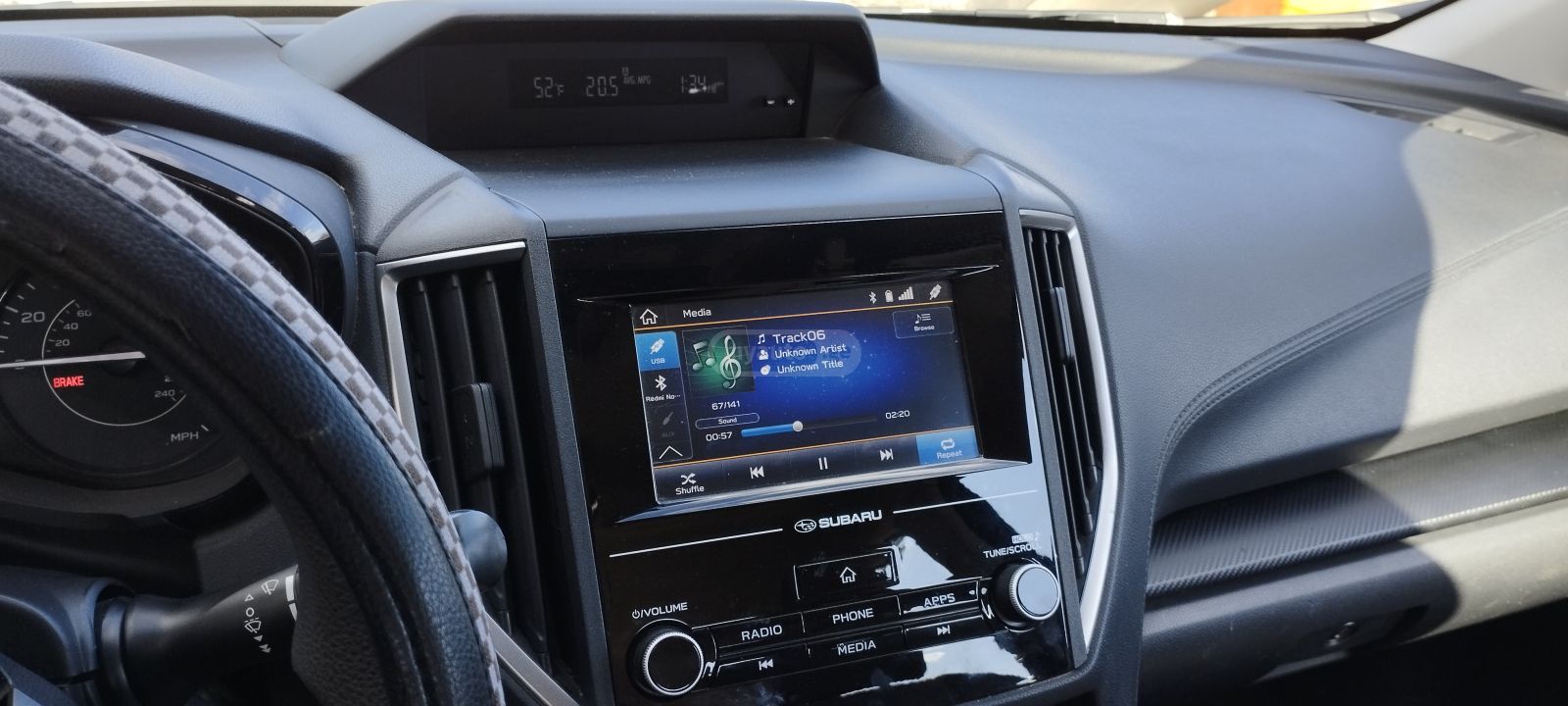 Subaru Base 4dr All-Wheel Drive Sedan — миниатюра 7