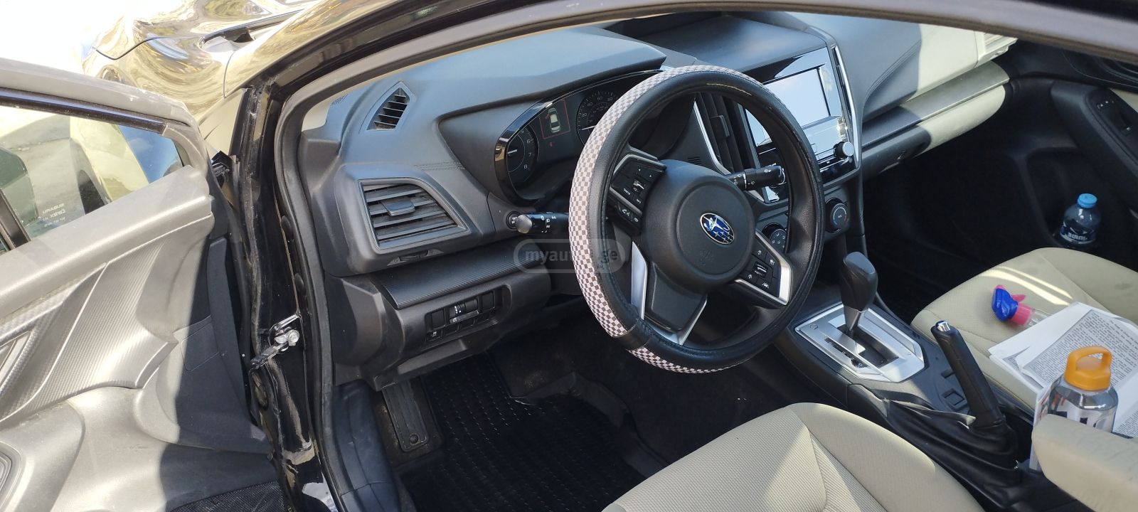 Subaru Base 4dr All-Wheel Drive Sedan — миниатюра 9