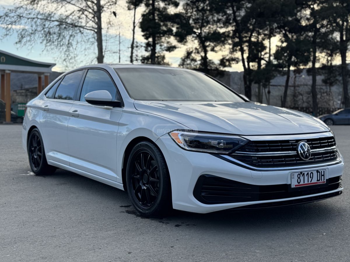 Volkswagen Jetta - фото 1