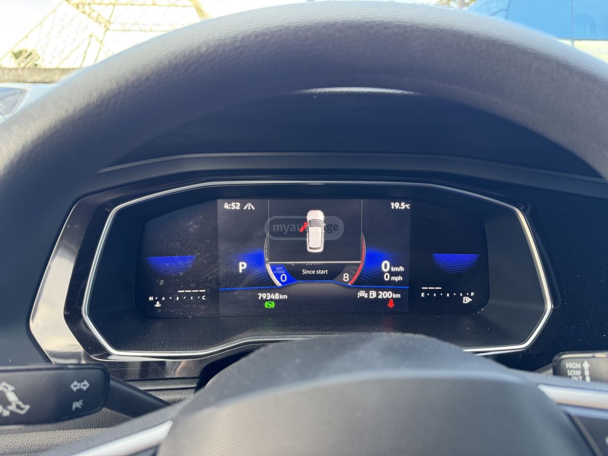 Volkswagen Jetta - фото 10