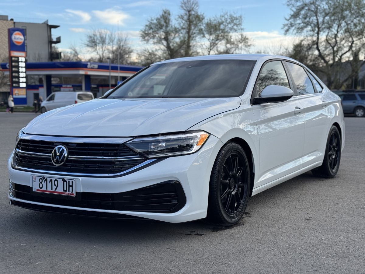 Volkswagen Jetta - фото 2