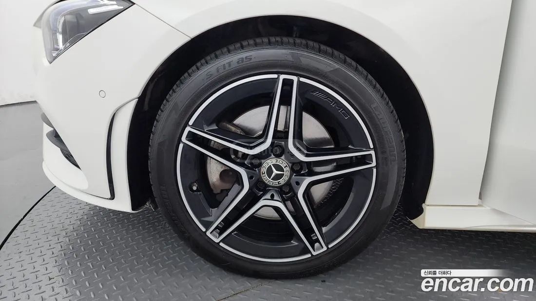 Mercedes-Benz CLA 45 AMG 2023 — миниатюра 5