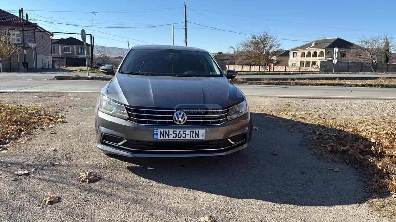 Volkswagen Passat - фото 1