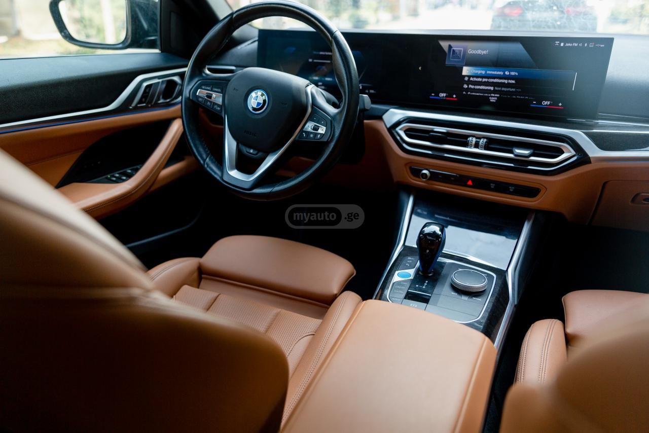 BMW eDrive35 4dr Rear-Wheel Drive — миниатюра 7