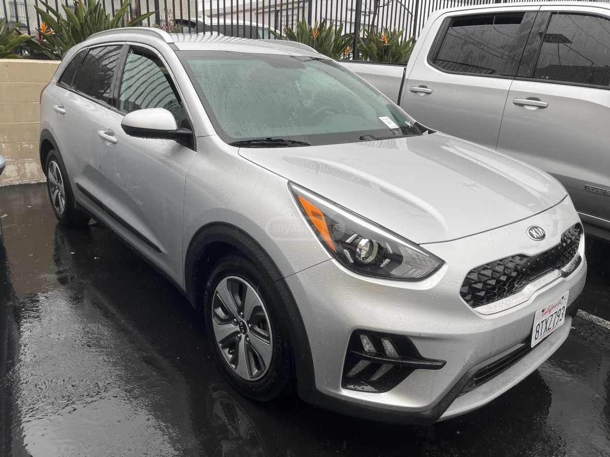 Kia Niro - фото 1