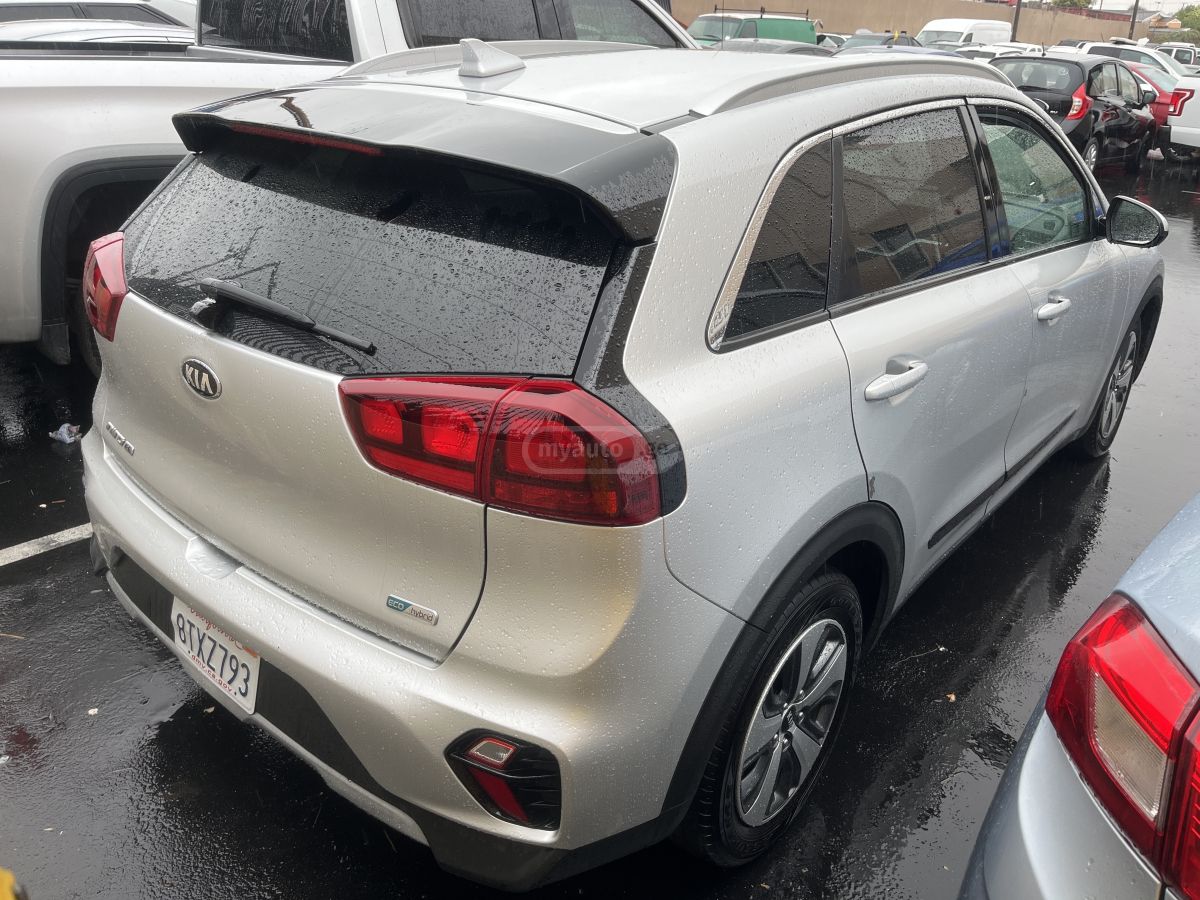 Kia Niro - фото 2