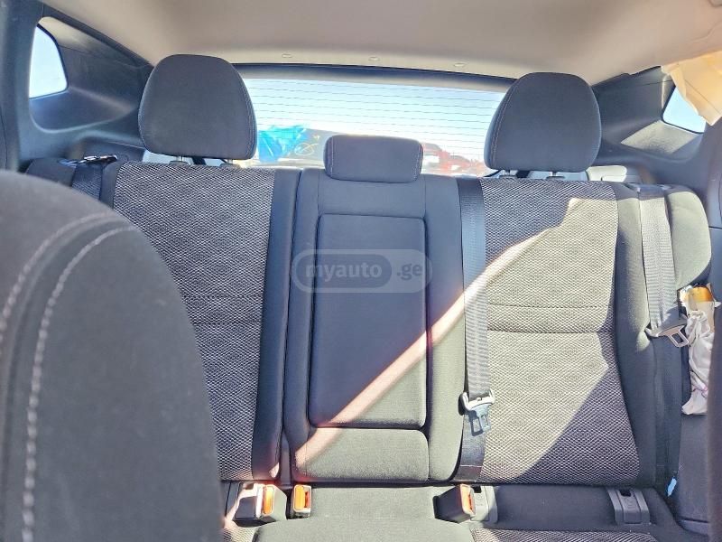 Nissan Rogue Sport S 2020 — миниатюра 10