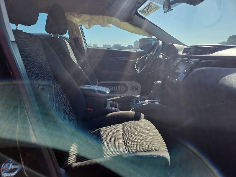 Nissan Rogue Sport S 2020 — миниатюра 7