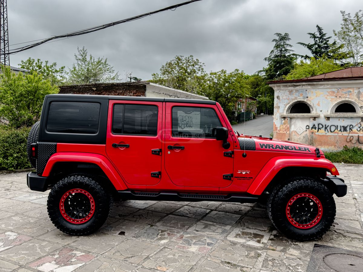 Jeep Wrangler - фото 6