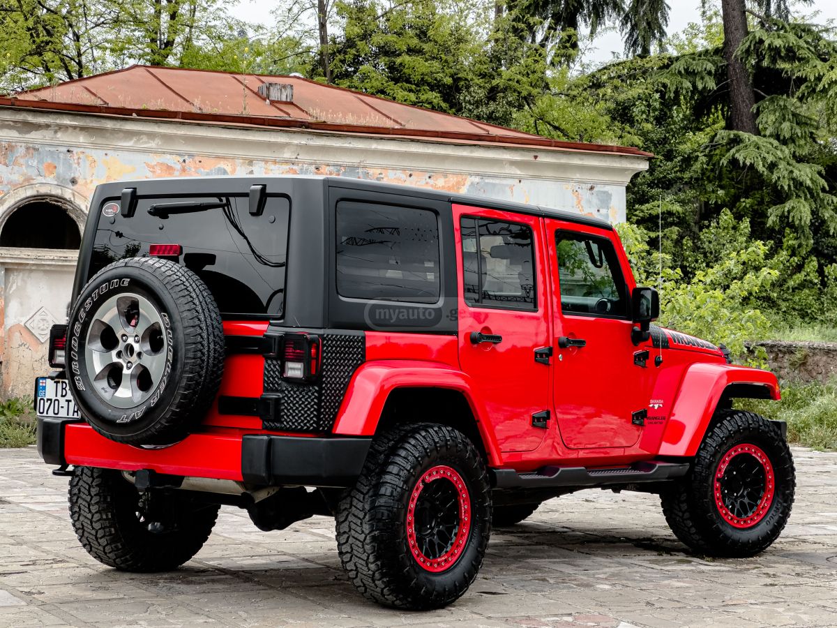 Jeep Wrangler - фото 8
