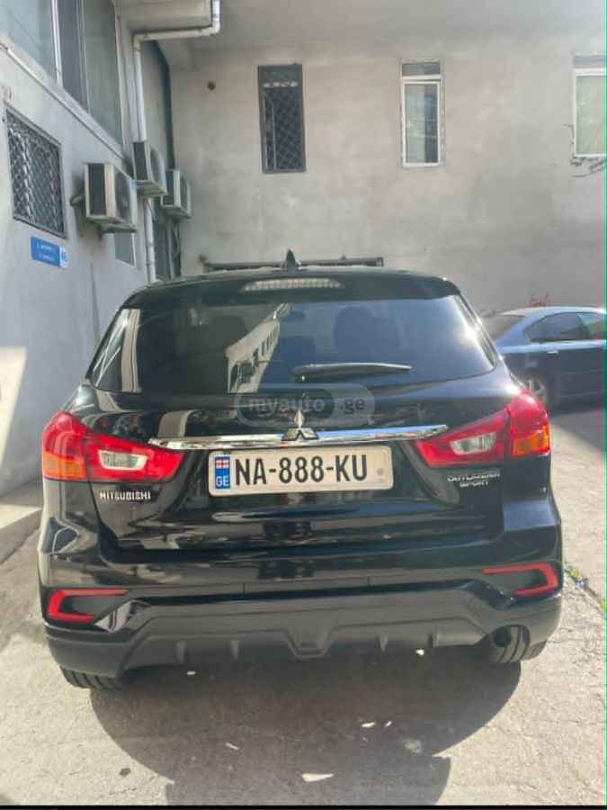 Mitsubishi Outlander Sport - фото 6