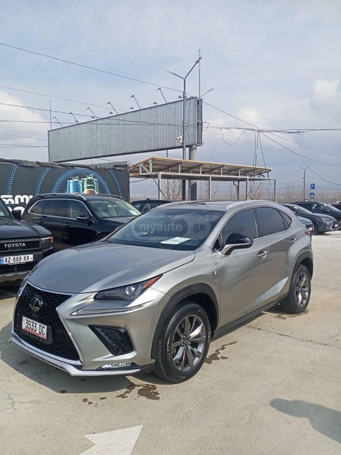 Lexus NX 300 - фото 2