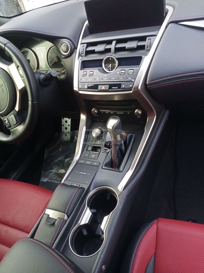 Lexus NX 300 - фото 7