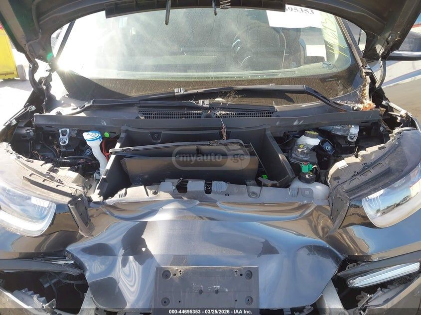 BMW I3 120Ah s w/Range Extender 4dr R 2020 — миниатюра 10