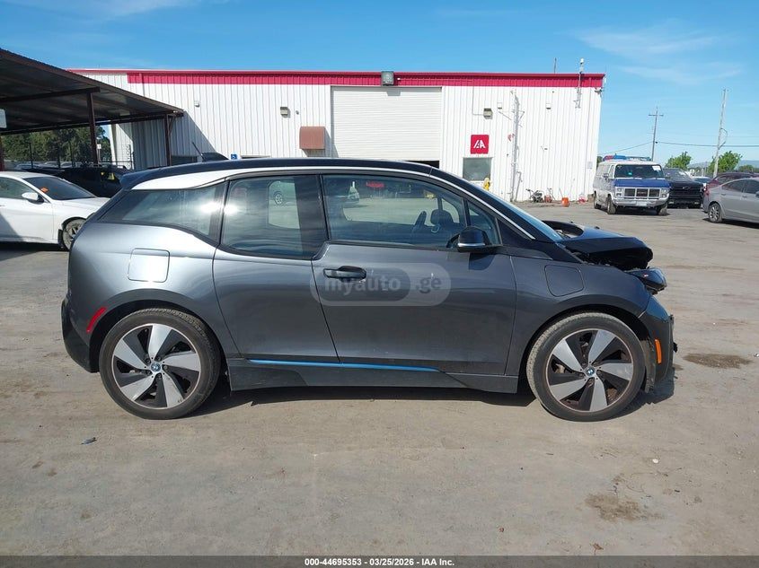 BMW I3 120Ah s w/Range Extender 4dr R 2020 — миниатюра 13