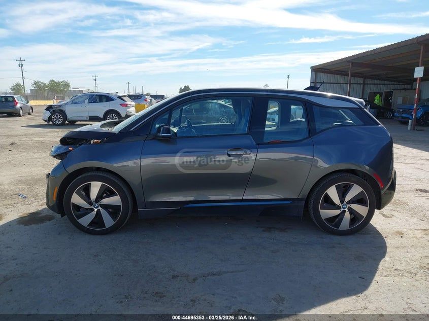 BMW I3 120Ah s w/Range Extender 4dr R 2020 — миниатюра 14