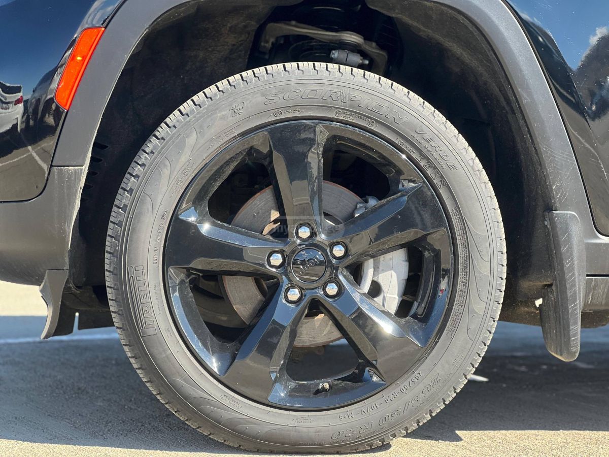 Jeep limited black edition — миниатюра 4