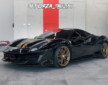 Ferrari 488 Pista 