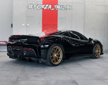 Ferrari 488 Pista 