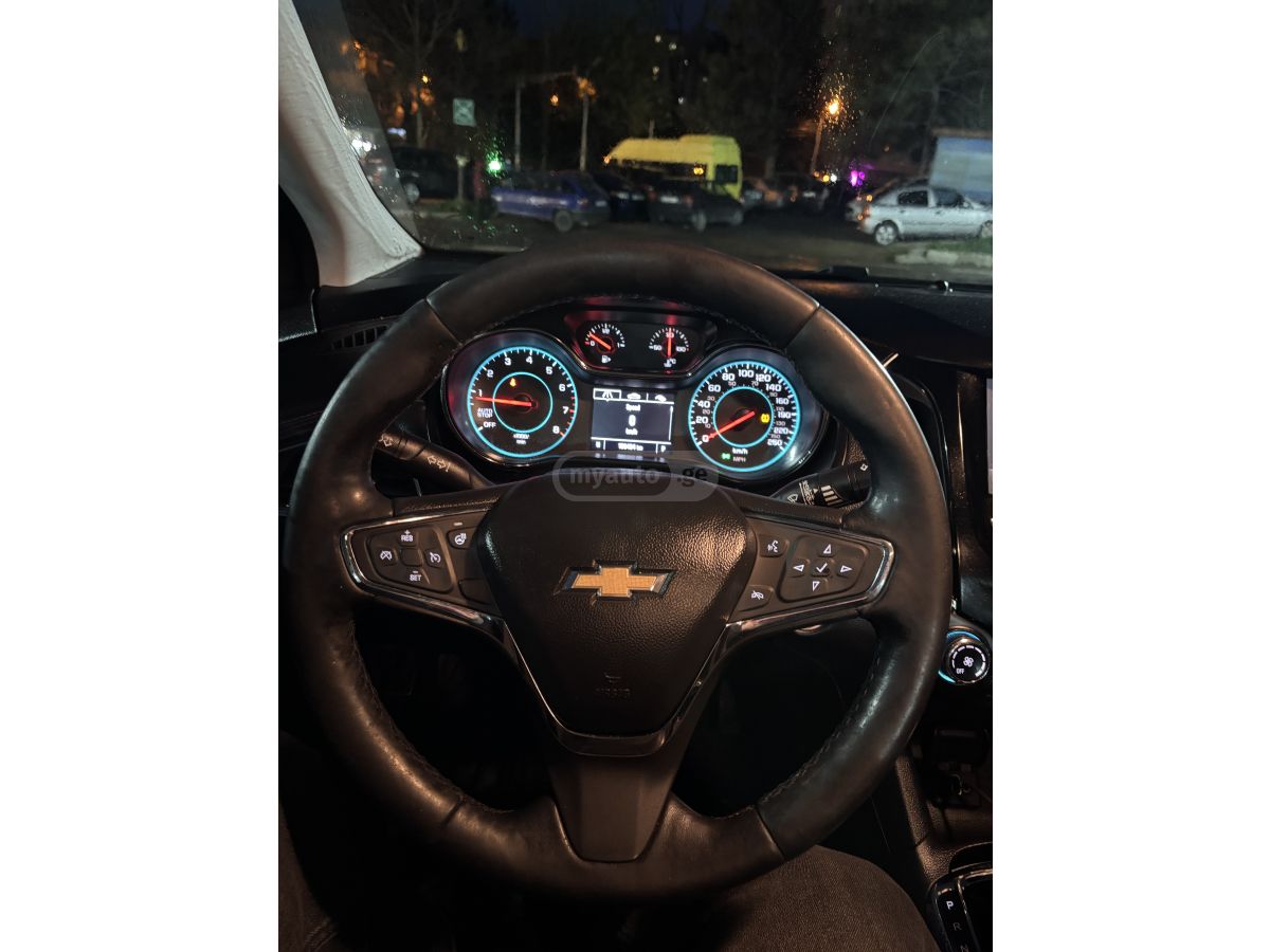Chevrolet Cruze - фото 8