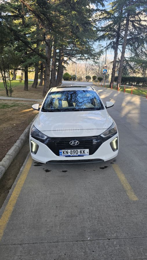 Hyundai Ioniq - фото 7