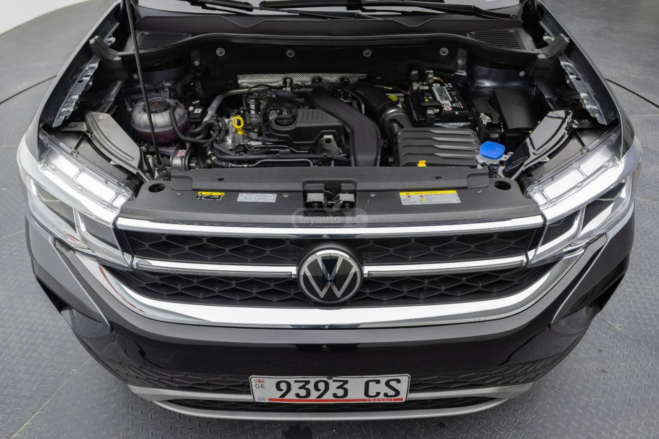 Volkswagen Taos - фото 2