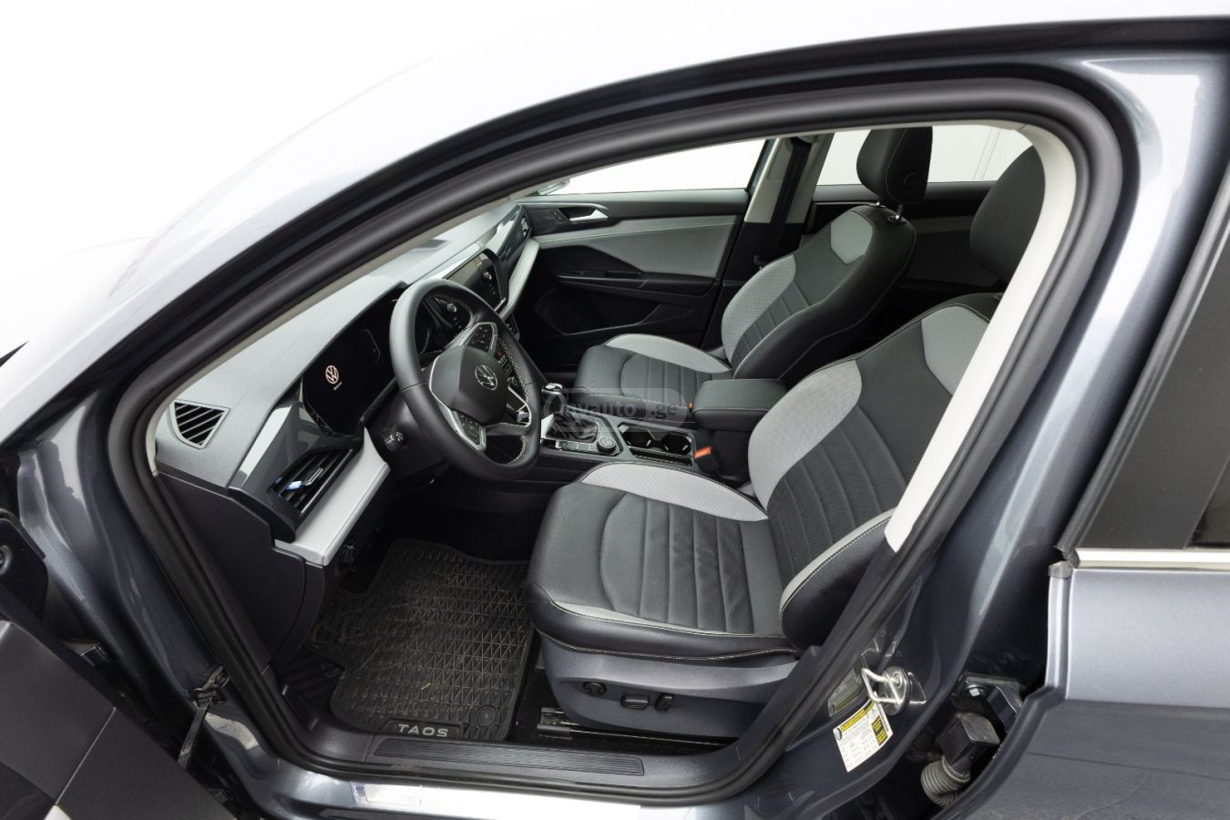 Volkswagen Taos - фото 5