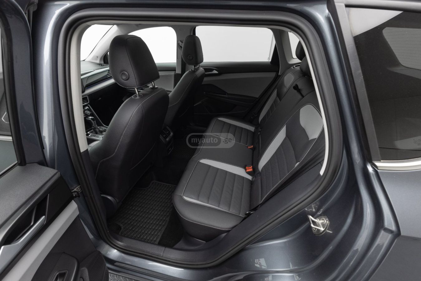 Volkswagen Taos - фото 9