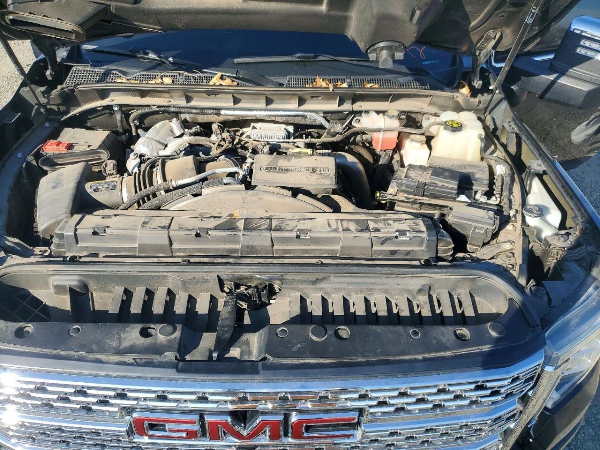 GMC Sierra - фото 11