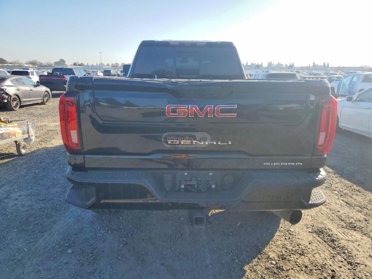 GMC Sierra - фото 6