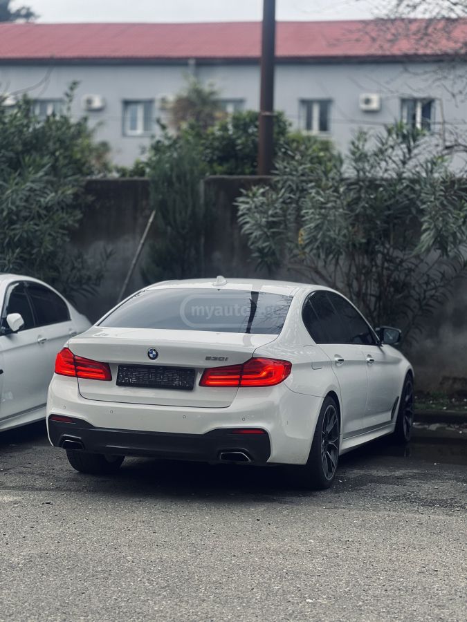 BMW 530 - фото 1