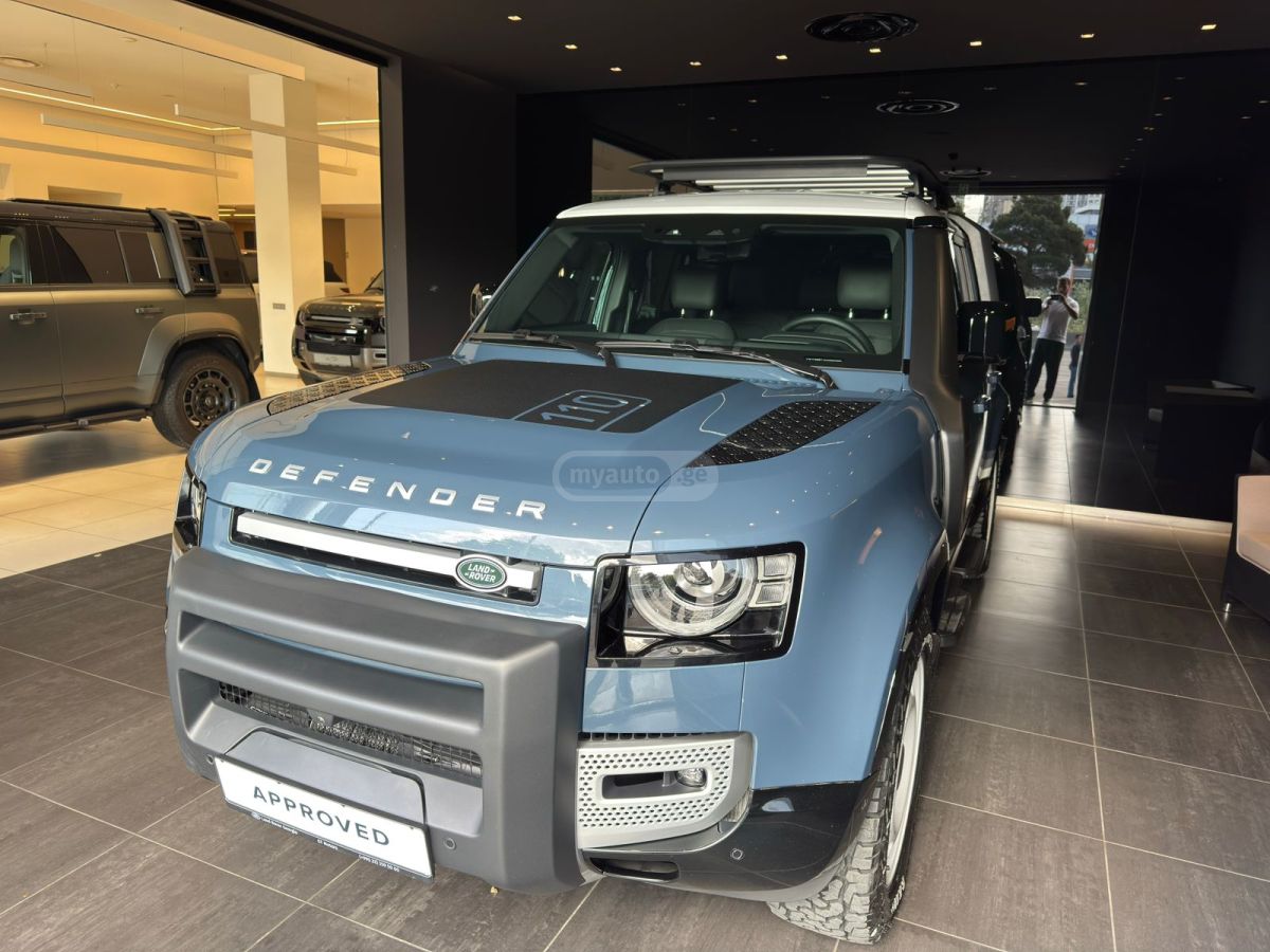 Land Rover Defender 110 