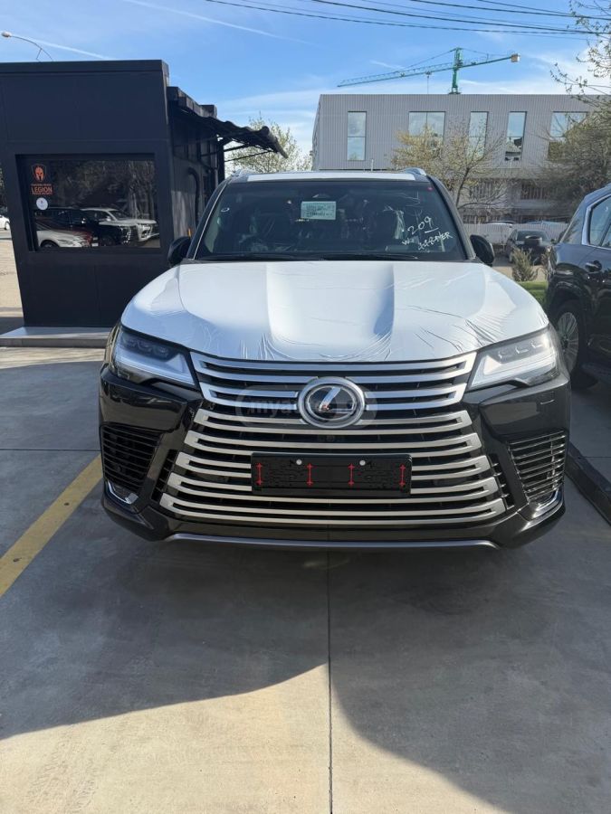 Lexus LX 500 - фото 3