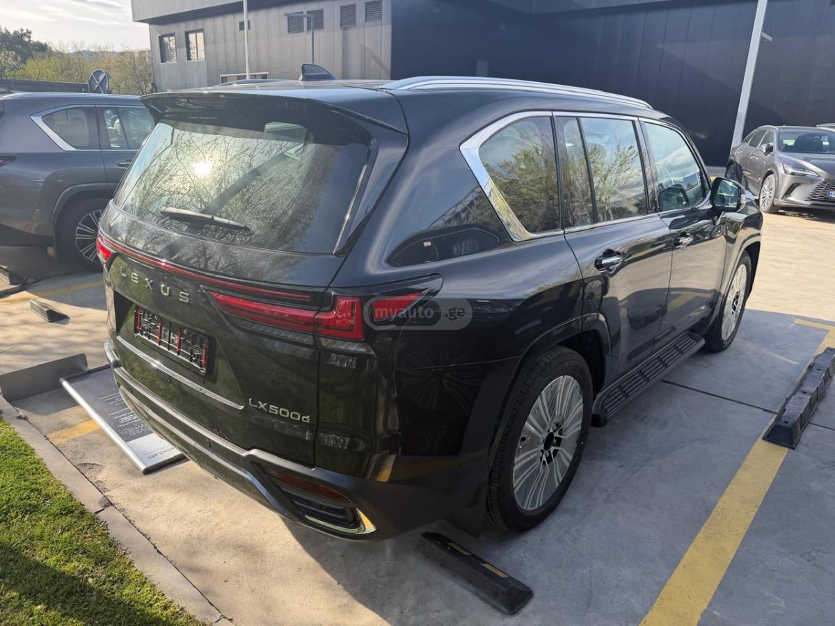 Lexus LX 500 - фото 6