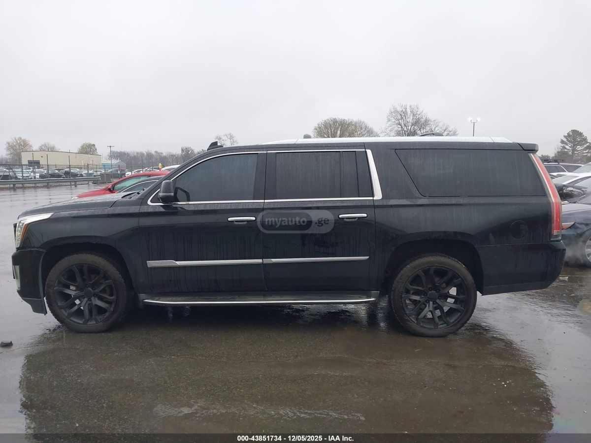 Cadillac Escalade - фото 7