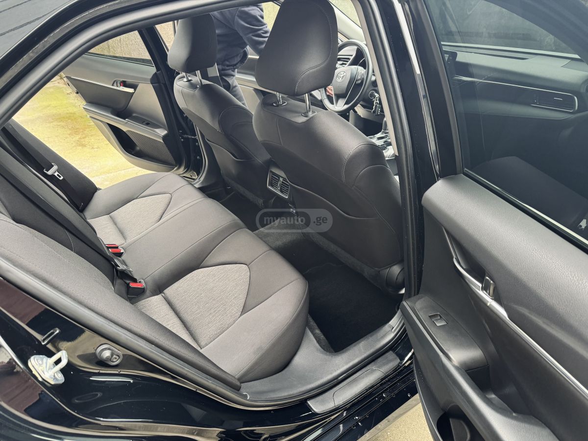 Toyota Camry - фото 11