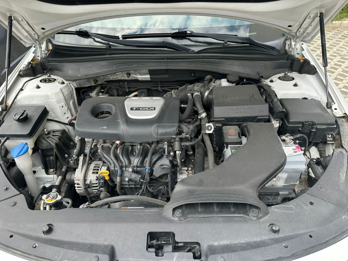 Kia Optima - фото 10