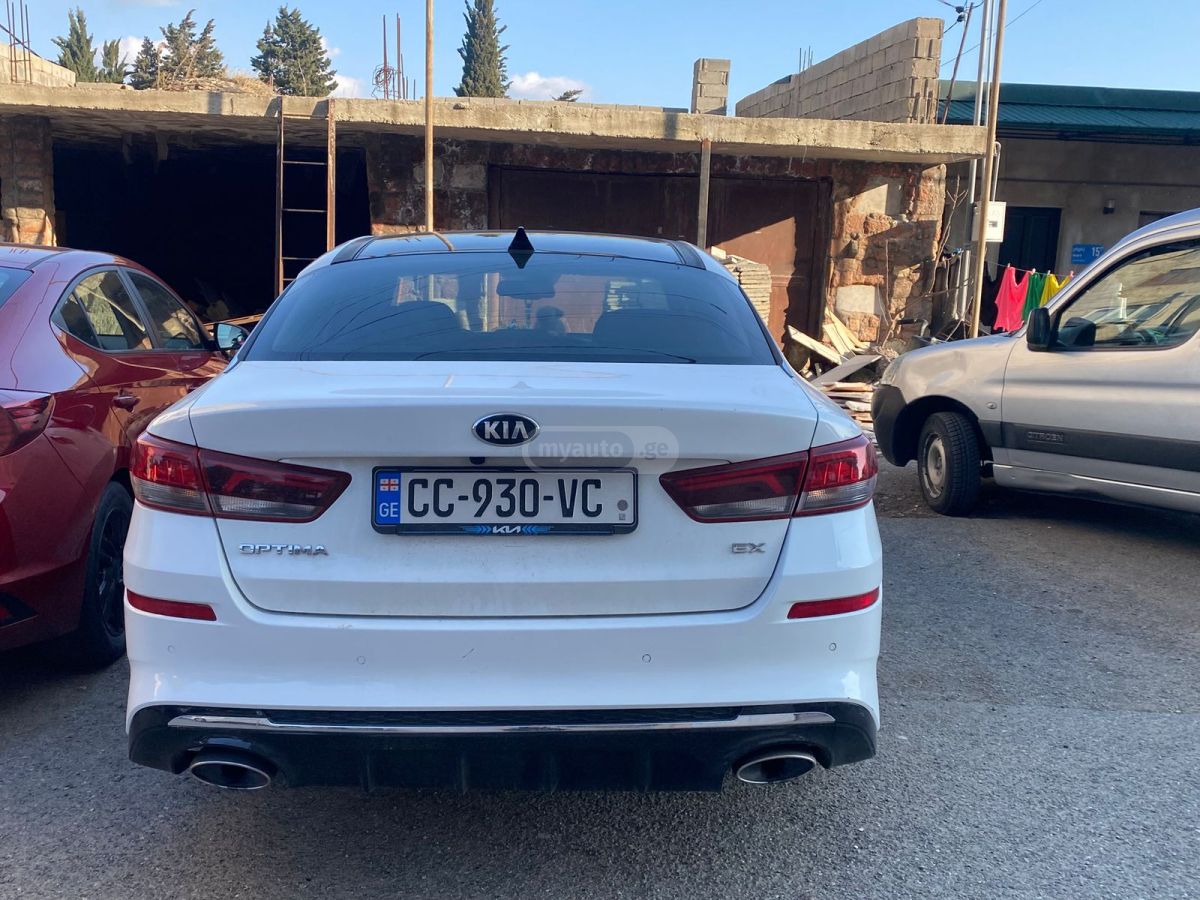 Kia Optima - фото 2