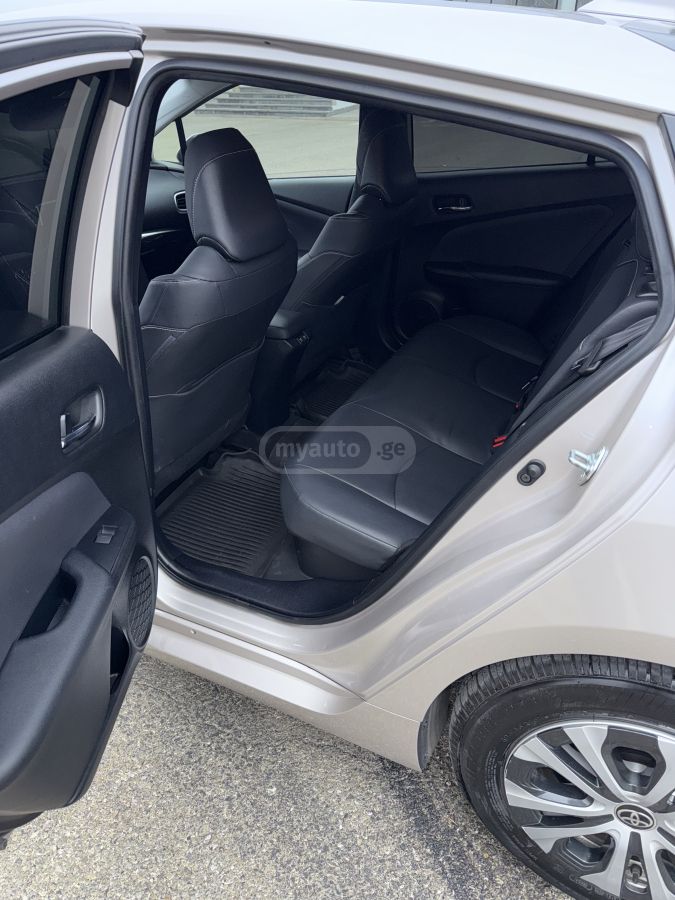 Toyota Prius Prime 2021 — миниатюра 10