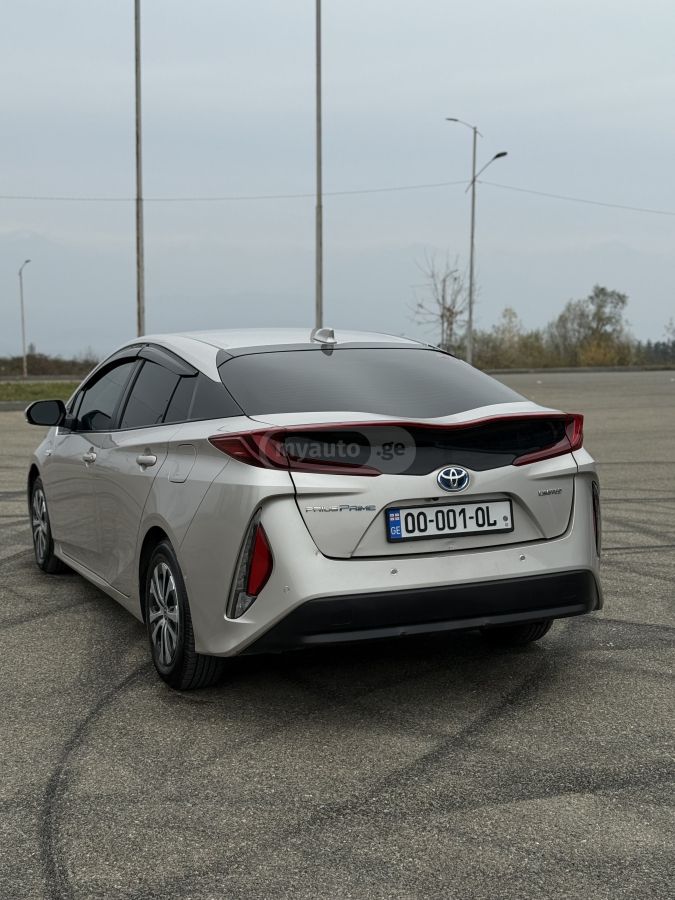 Toyota Prius Prime 2021 — миниатюра 5