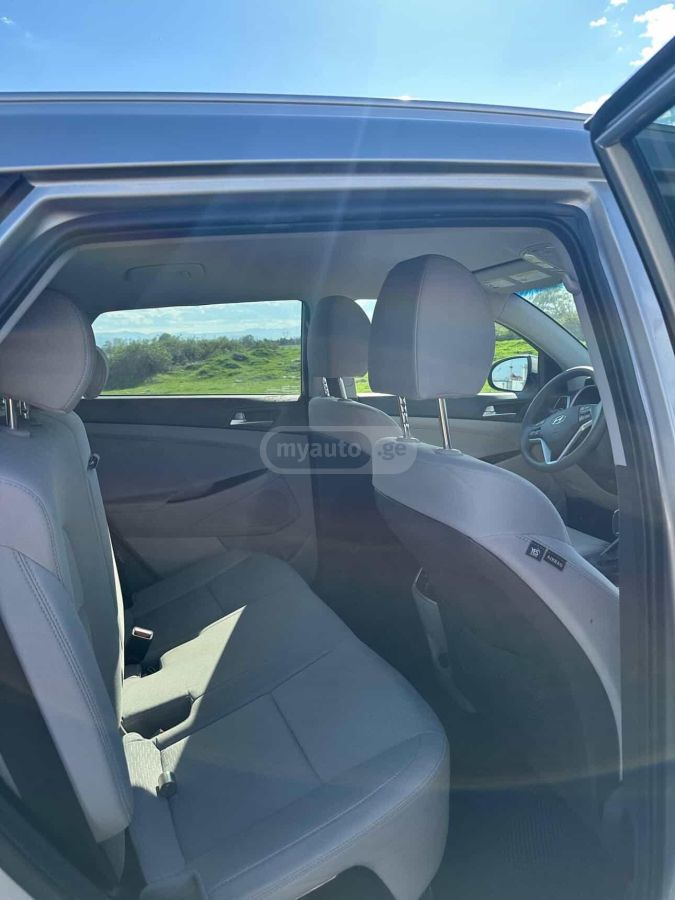 Hyundai Tucson - фото 7