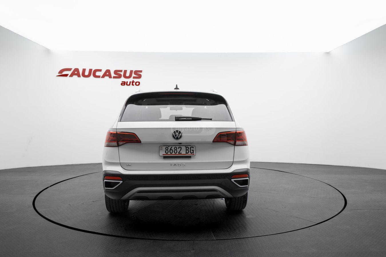 Volkswagen Taos - фото 5