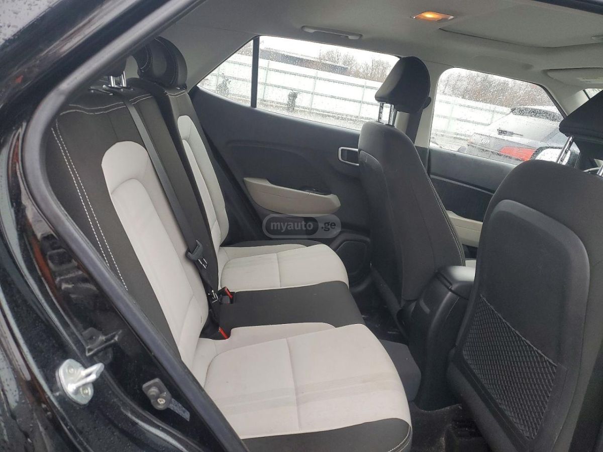 Hyundai venue - фото 11