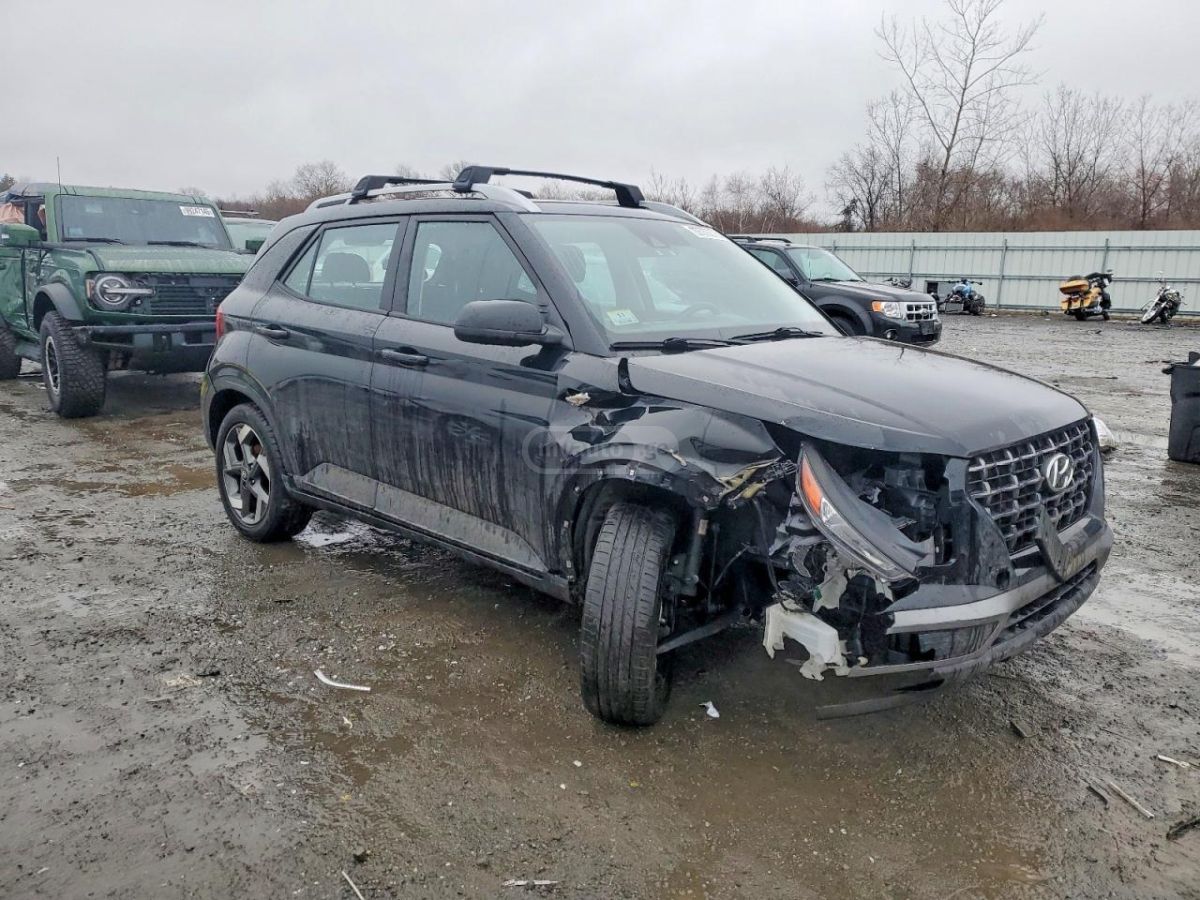 Hyundai venue - фото 4