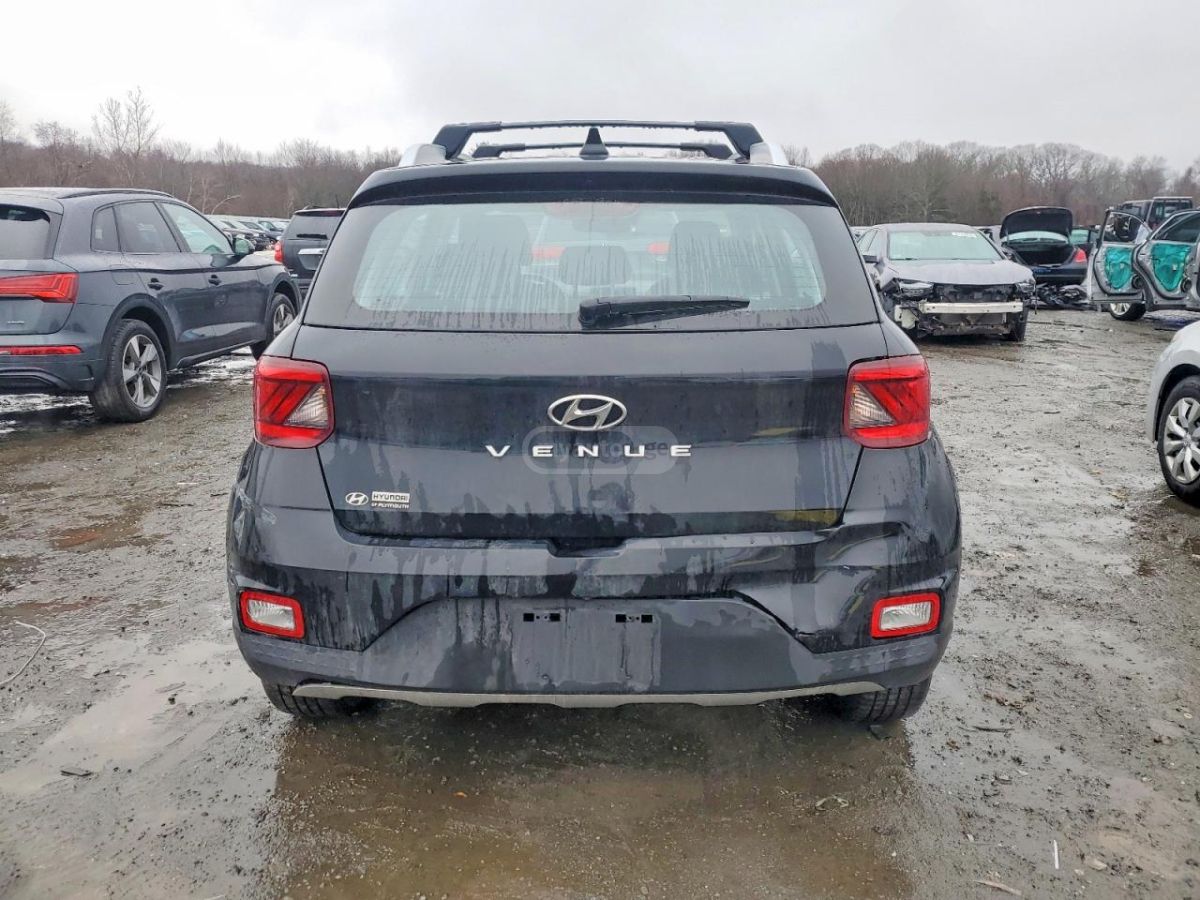 Hyundai venue - фото 6