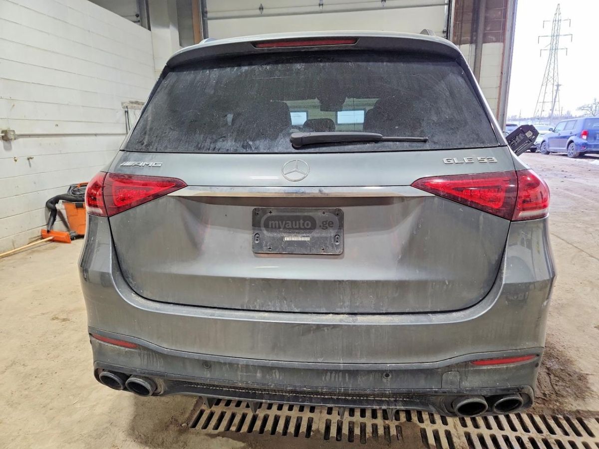 Mercedes-Benz GLE 53 - фото 7